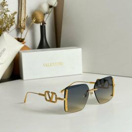 Picture of Valentino Sunglasses _SKUfw54044555fw